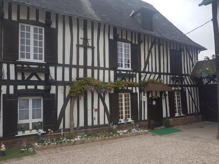 Le Mouton Gras Hotel Aumale Exterior foto